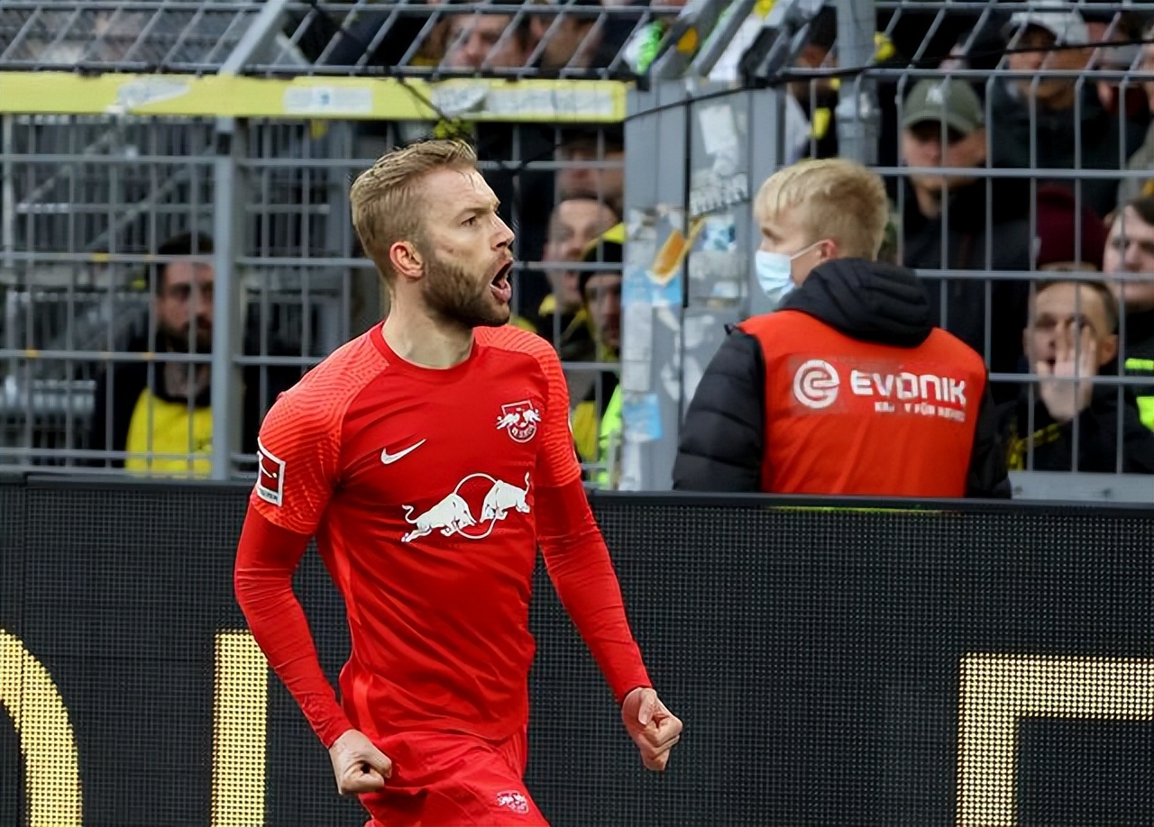 多特蒙德打破进球荒，莱比锡球迷集体高唱助威的简单介绍